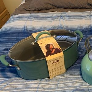 Rachel Ray - 8QT Covered Pot - Never Used